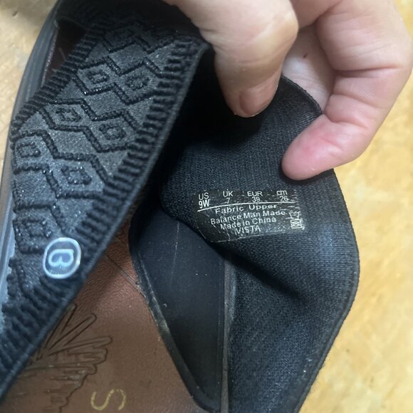 Bzees Desire Sandals Women's 9W Black Comfort Elastic Cross Strap Wedge Slide - Picture 13 of 13